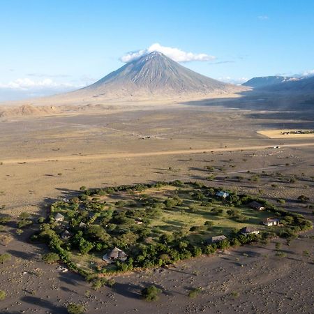 Lake Natron Maasai Giraffe Eco Lodge And Camping Mtowabaga Exterior photo