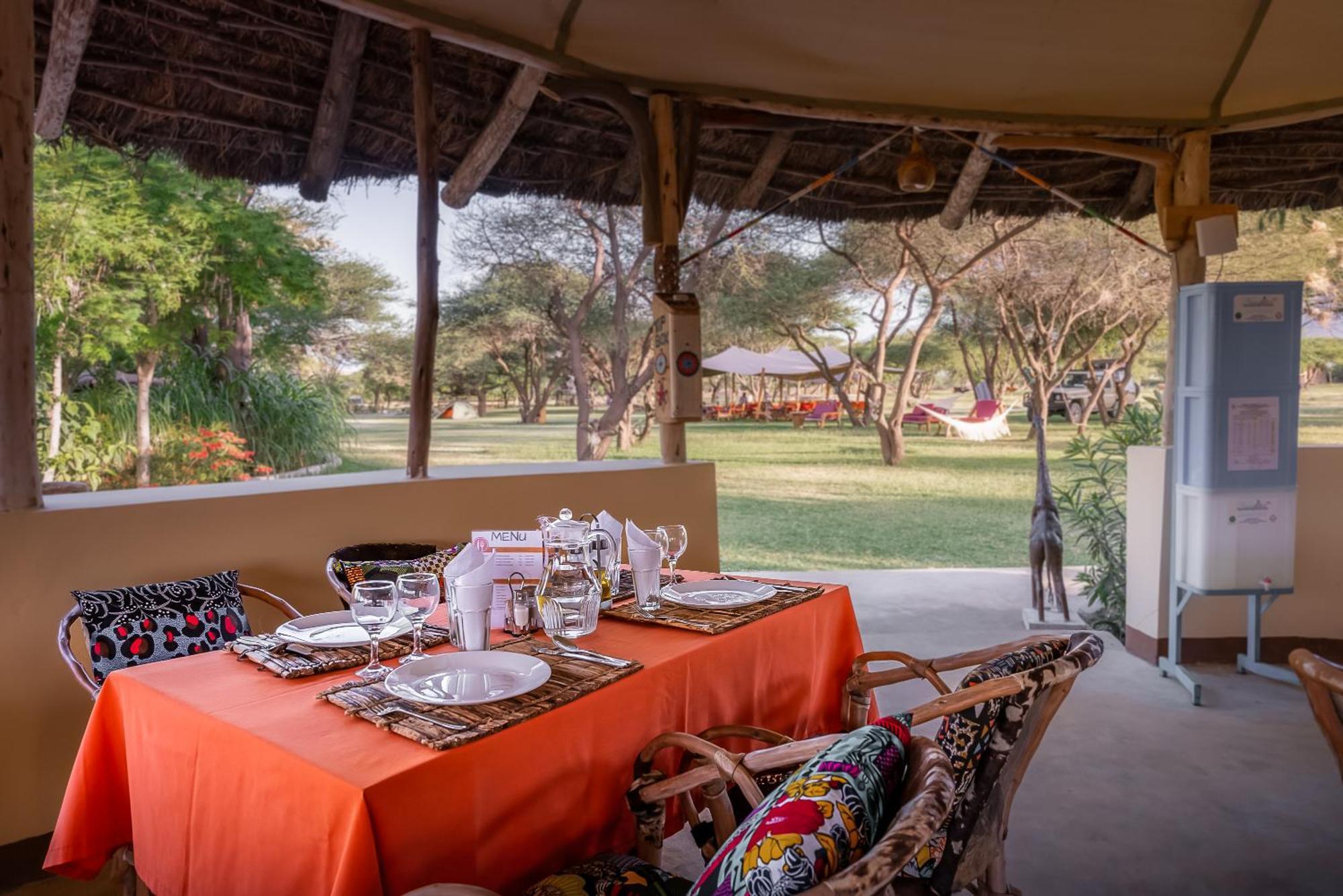 Lake Natron Maasai Giraffe Eco Lodge And Camping Mtowabaga Exterior photo